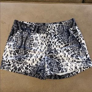7TH AVENUE - 3.5 INCH CUFFED SHORT